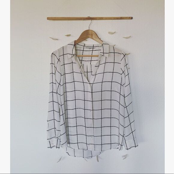 White grid blouse - Picture 2 of 3